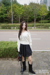 halter strap off-shoulder V-neck knitwear