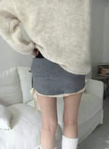 Gray lace knit skirt