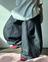 ハイクオリティ✨ コリアン. ストリング 🐣 スリットストライプノンフェードバルーンデニムパンツ 🩵🖤 - 2 カラーズ
