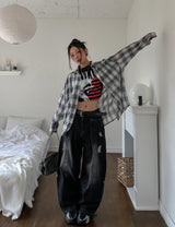 Land semi-crop over short sleeves