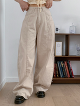 エニーピンタックパンツ