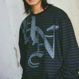 Untitled ビギニング ストライプビッグロゴサルファーダイ長袖 Faded Black