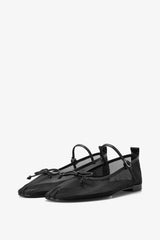 PINTUCK RIBBON FLAT IN BLACK