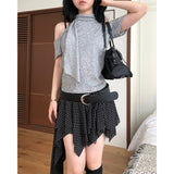 Joy Off-shoulder T