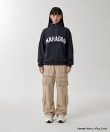 アーチロゴアップリケハーフジップアップスウェットシャツ
