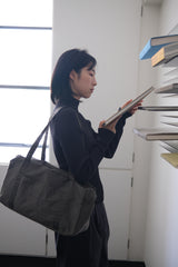 standard duffle bag (deep grey)