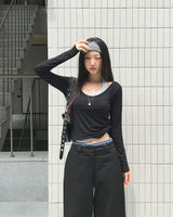 Rail Off Wide U-Neck T-Shirt