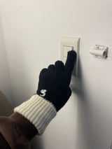 CUSTOM INITIAL TWO-TONE GLOVES