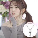 [NMIXX Haewon Necklace] ノクターンゴシッククロスカラーボーンネックレス (ステンレス)