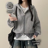 Florence Badge Point Dangara Two Way Hooded Zip-Up