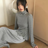 (Plain) ホテフリルレイヤードインナータートルネックTシャツ