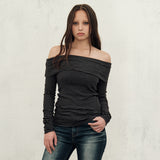 st off shoulder t (black)