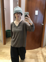 Button henley neck knit