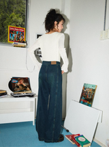 Three-color basic versatile and laid-back straight-leg wide-leg jeans