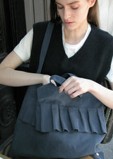 Washing Cotton Ruffle Hand&Cross Bag_Navy