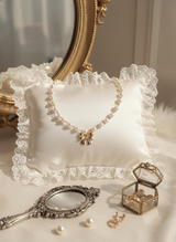 Adorable Ribbon Pearl Choker Necklace - Gold