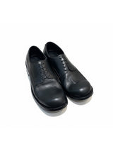Minato Black Derby