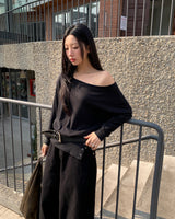 [ORIGINAL] Seer Off-Shoulder Long Sleeve T-Shirt