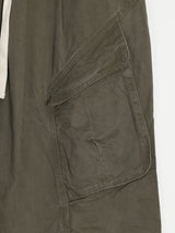 Curved diagonal cargo banding pants