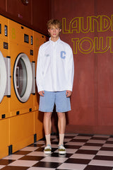 スカイブルーCパッチオックスフォード長袖シャツ／ホワイト [Unisex]