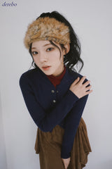 リアルボタン刺繍ニットカーディガン