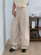 エニーピンタックパンツ