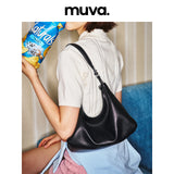 muva. 本革 ホーボー 大容量 通勤 2WAY ショルダーバッグ