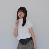 パフスリーブナイロントップス
