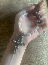 [only suzen] rofia Cross White Pearl Necklace