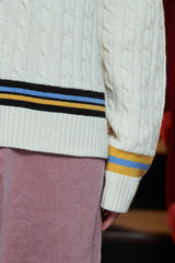 CABLE V NECK CRICKET KNIT / IVORY