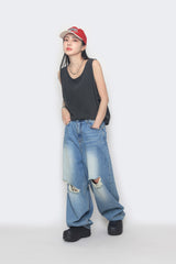 Pig over sleeveless T