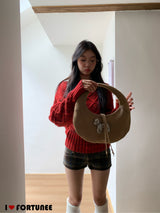 Red gradation off-balance shoulder knitwear