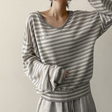Pendant Daily Stripe Fluffy Fit V-Neck Knit