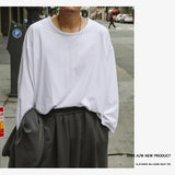 BSTUDIOS_30's LOOSE NECK TEE