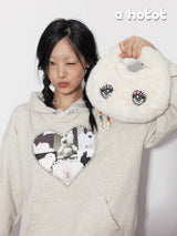 ”crying eyes“ embroidered fur bag
