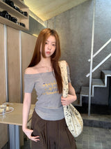 イエロークリームオフショルダーショートスリーブニットTシャツ