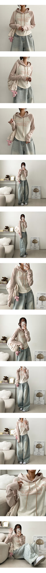 An B-Pocket Shoulder Bag