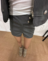 タブ ピンストライプ ショートパンツ(2C)