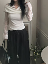 Off-shoulder knit shirt