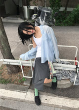 オーバーレイフォールドスカート
