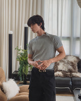 スロウリーボタンマッスルフィットリブドショートスリーブTシャツ