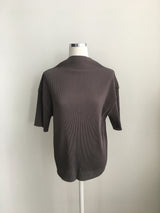 Pleated loose top