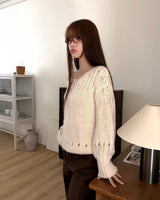 Renu Punching Round Neck Loose Fit Long Sleeve Long Knit