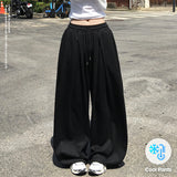 Newpick Patch Pin-Tuck Pants