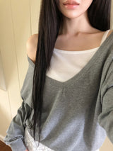 Seul Deep V-Neck Long-Sleeve Knit
