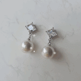 ダイアモンドパールピアス