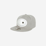 Lace Button Snapback / Grey