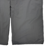 curve track flying pants