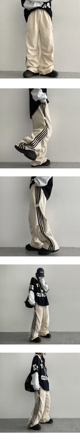 Chuna Bizo line pintuck sweatpants