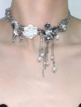 VINTAGE FLOWER TASSLE NECKLACE